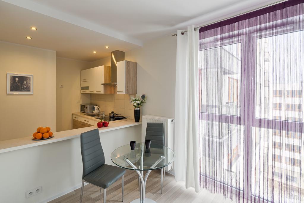 City Aparthotel Ochota Warsaw Room photo
