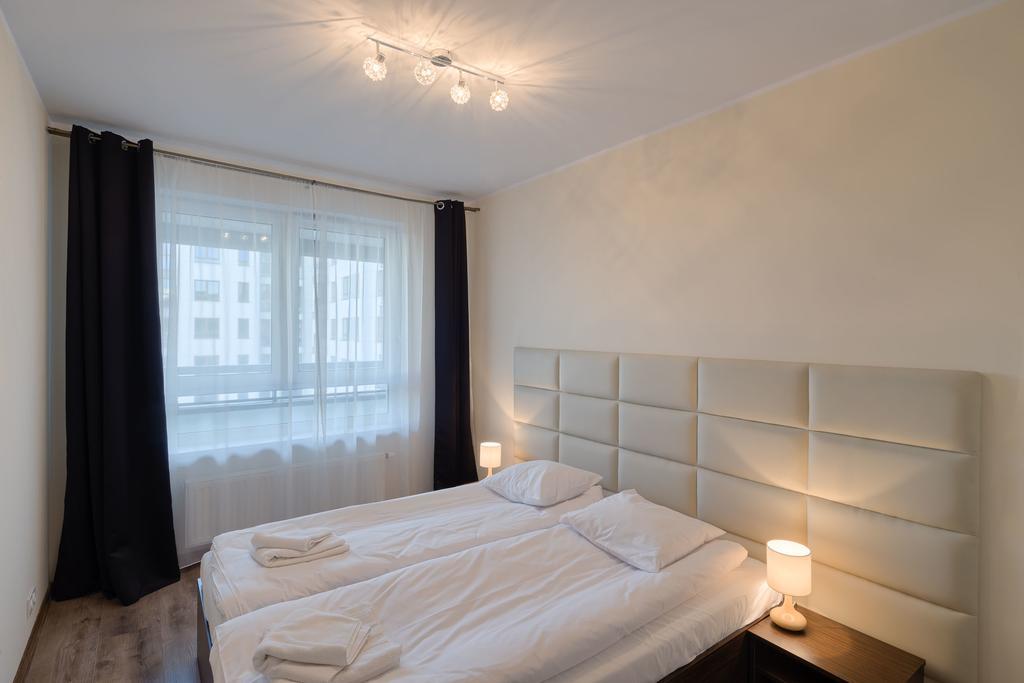 City Aparthotel Ochota Warsaw Room photo