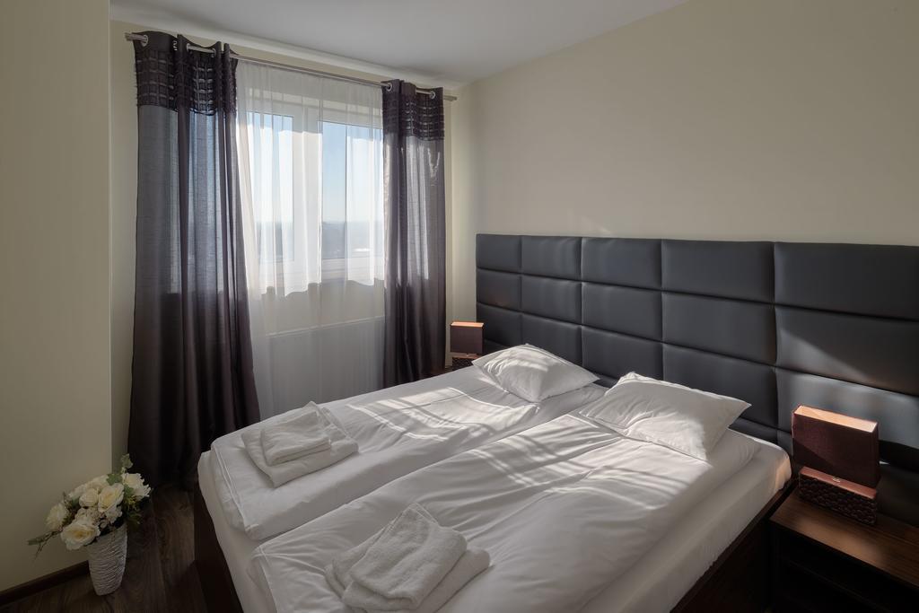 City Aparthotel Ochota Warsaw Room photo