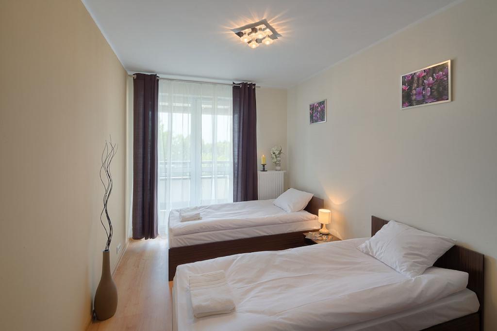 City Aparthotel Ochota Warsaw Room photo